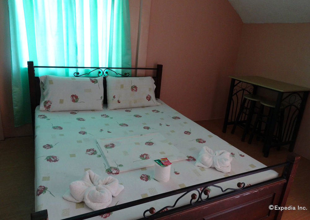 Punta Del Sol Araceli Beach Resort Samal Exterior photo