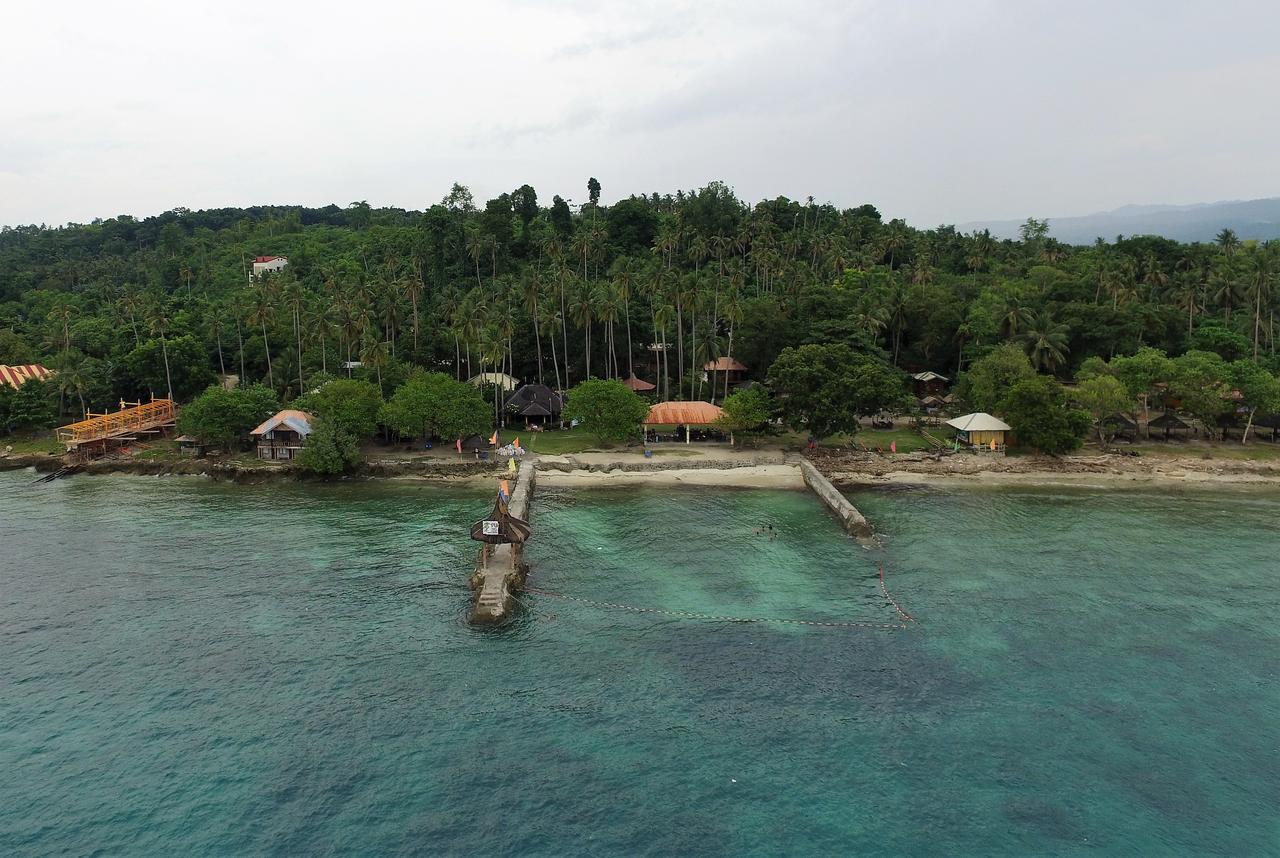 Punta Del Sol Araceli Beach Resort Samal Exterior photo
